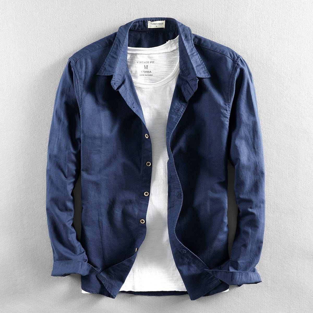 Levi | Classic Button-Up