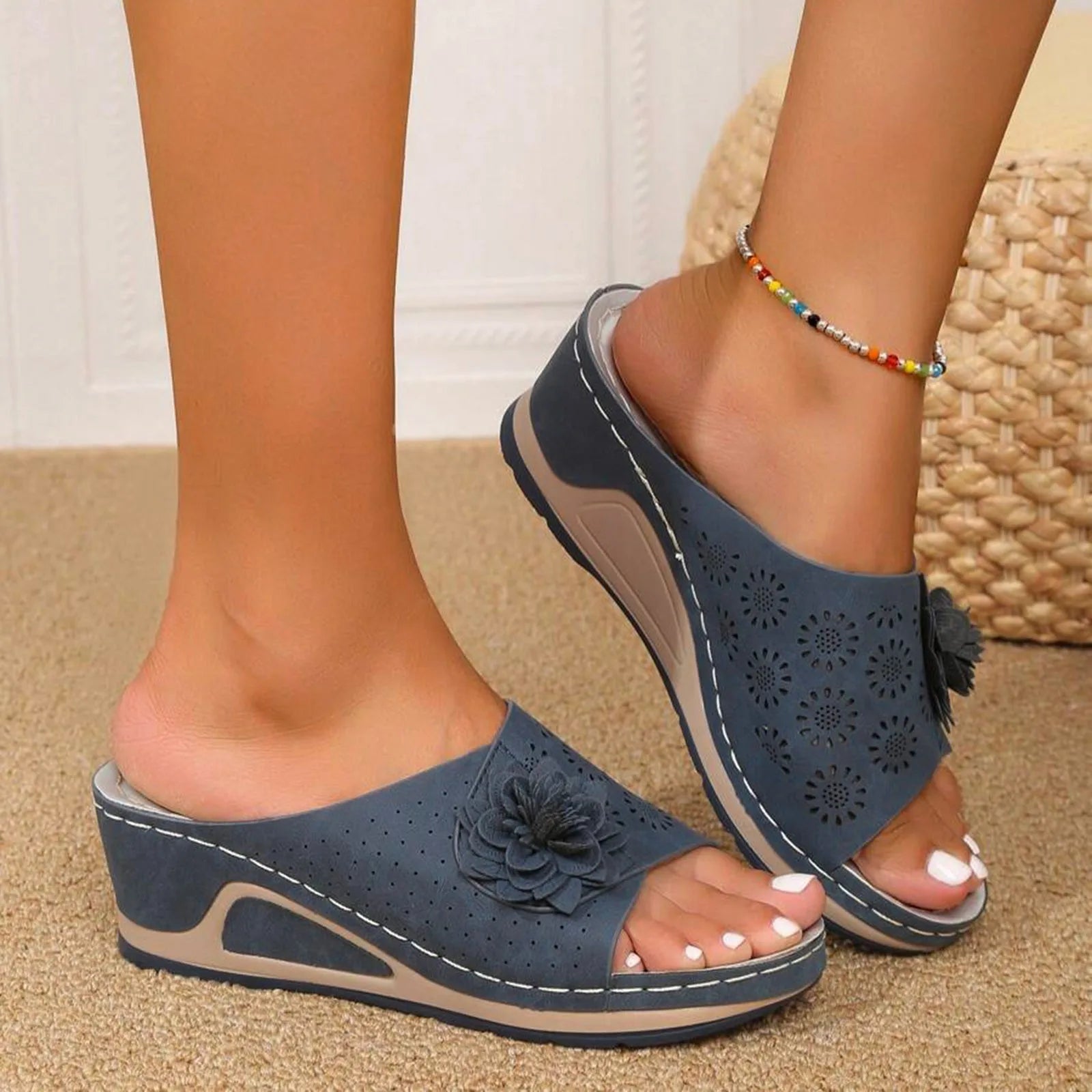 Annette | Stylish sandals with flower