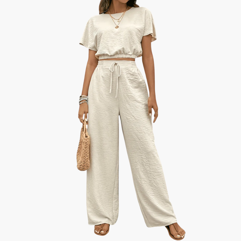 Chic Relaxed Fit Ensemble