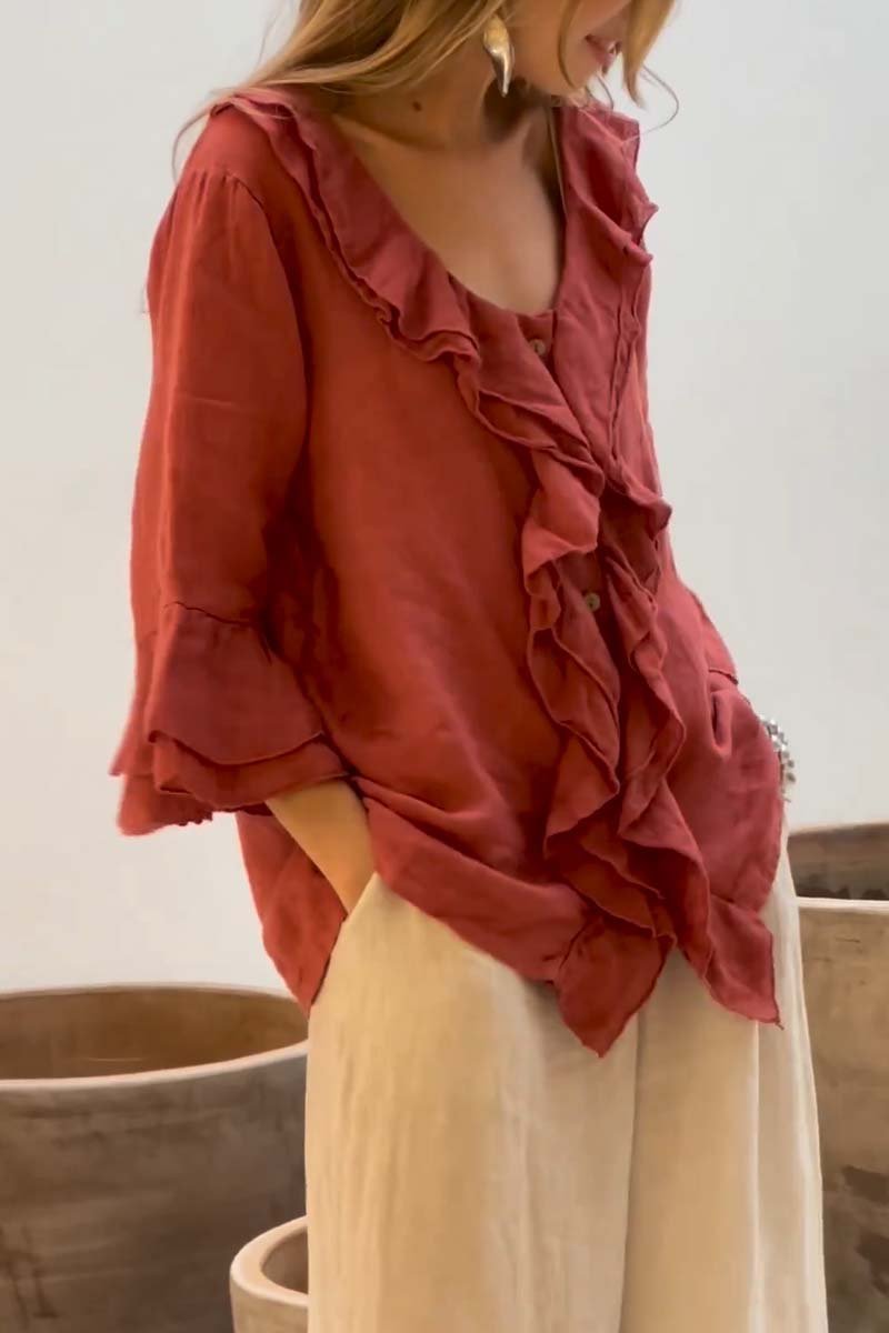 Alice | Cotton and linen blouses with ruffle collar for everyday use
