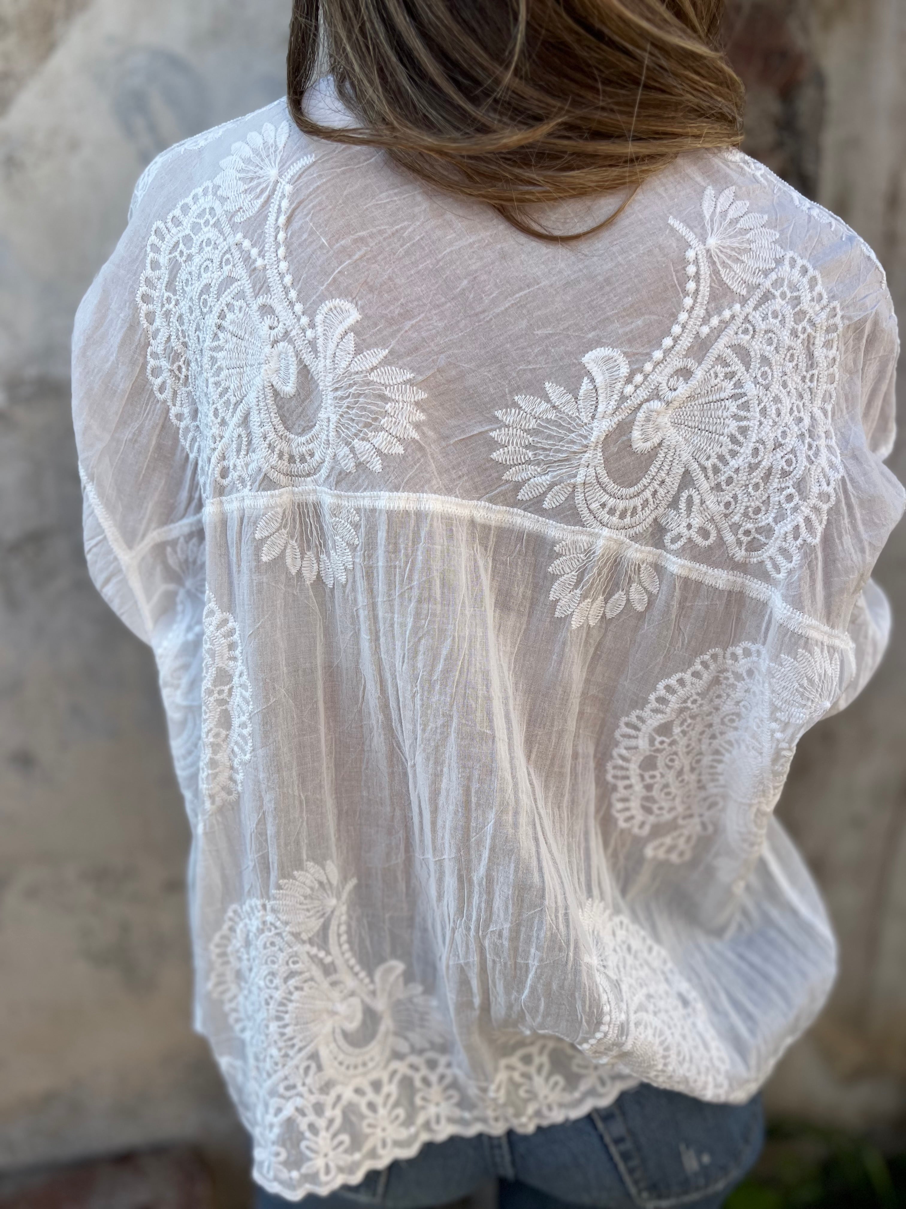 Lola | Luxurious blouse with beautiful pattern