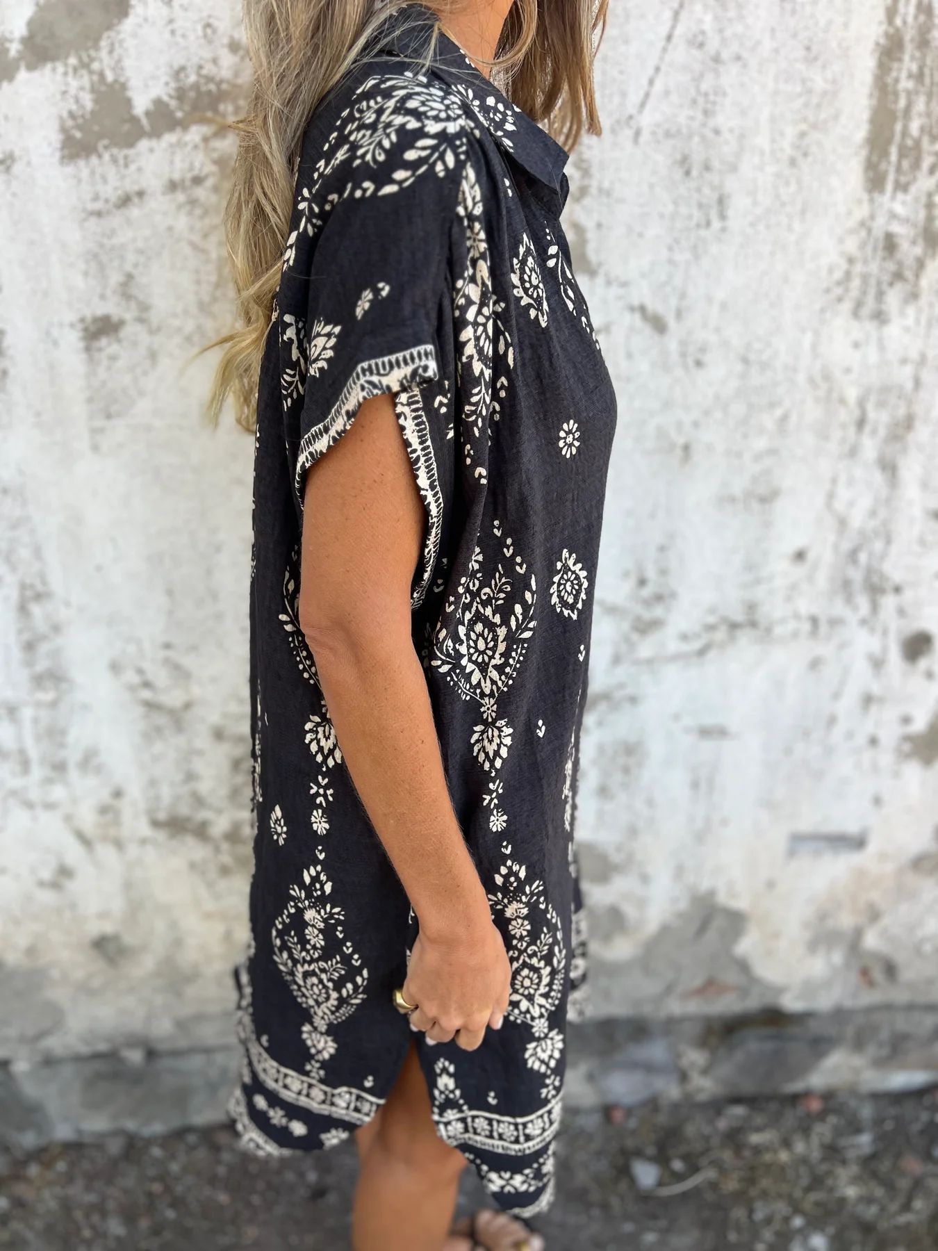 Clarissa | Elegant dress with beautiful pattern