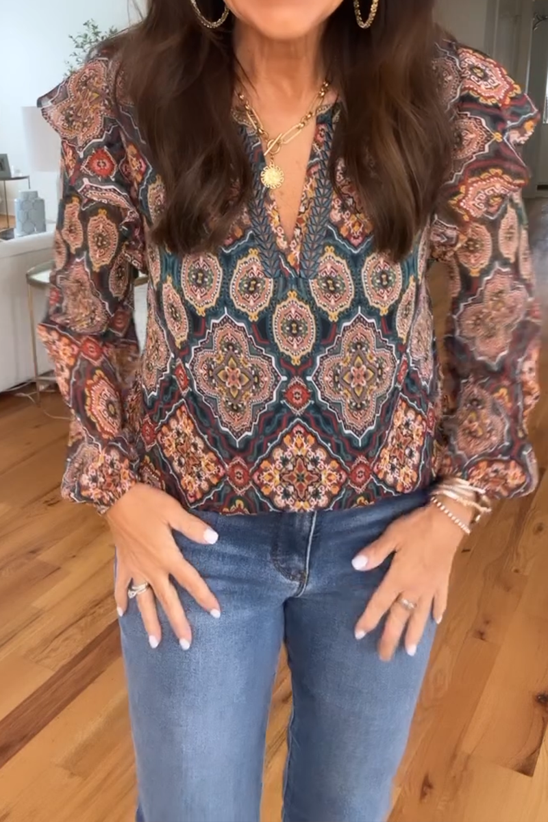 Ruby | Casual damebluse med V-udskæring og etnisk print