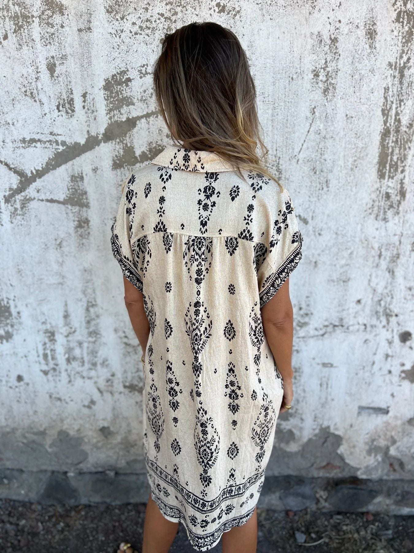 Clarissa | Elegant dress with beautiful pattern