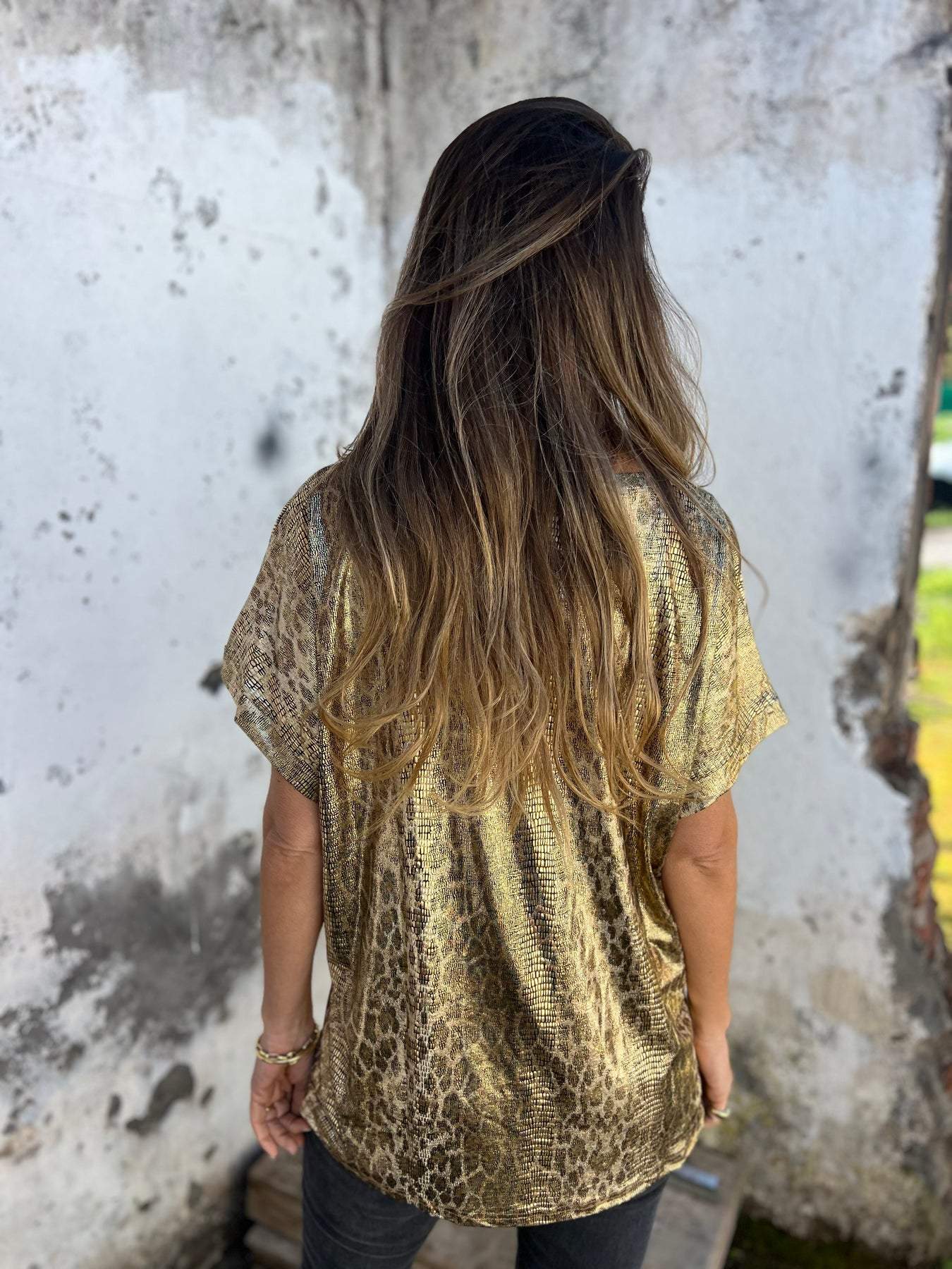 Lisa | Top with short sleeves and round neckline in leopard print