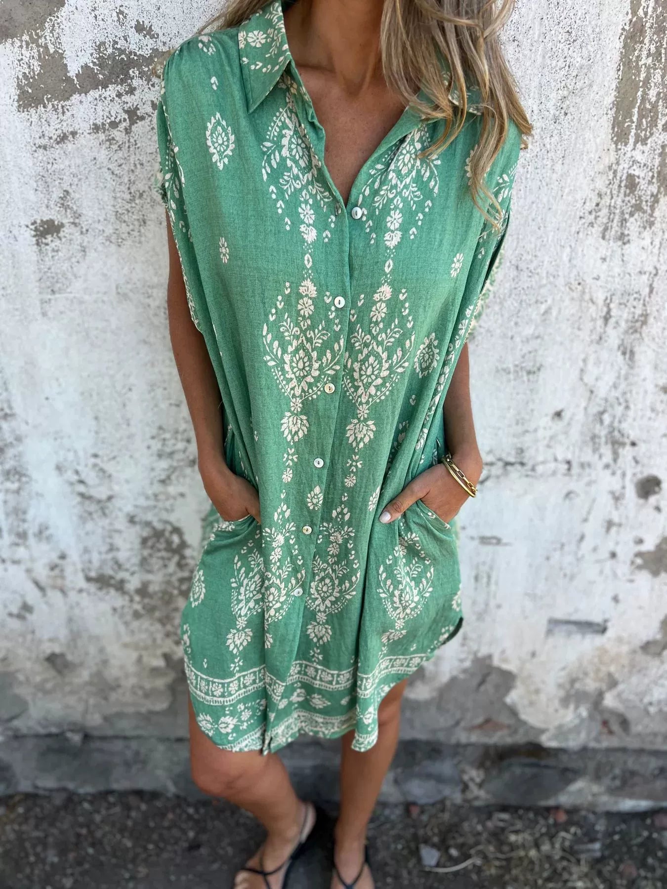 Clarissa | Elegant dress with beautiful pattern