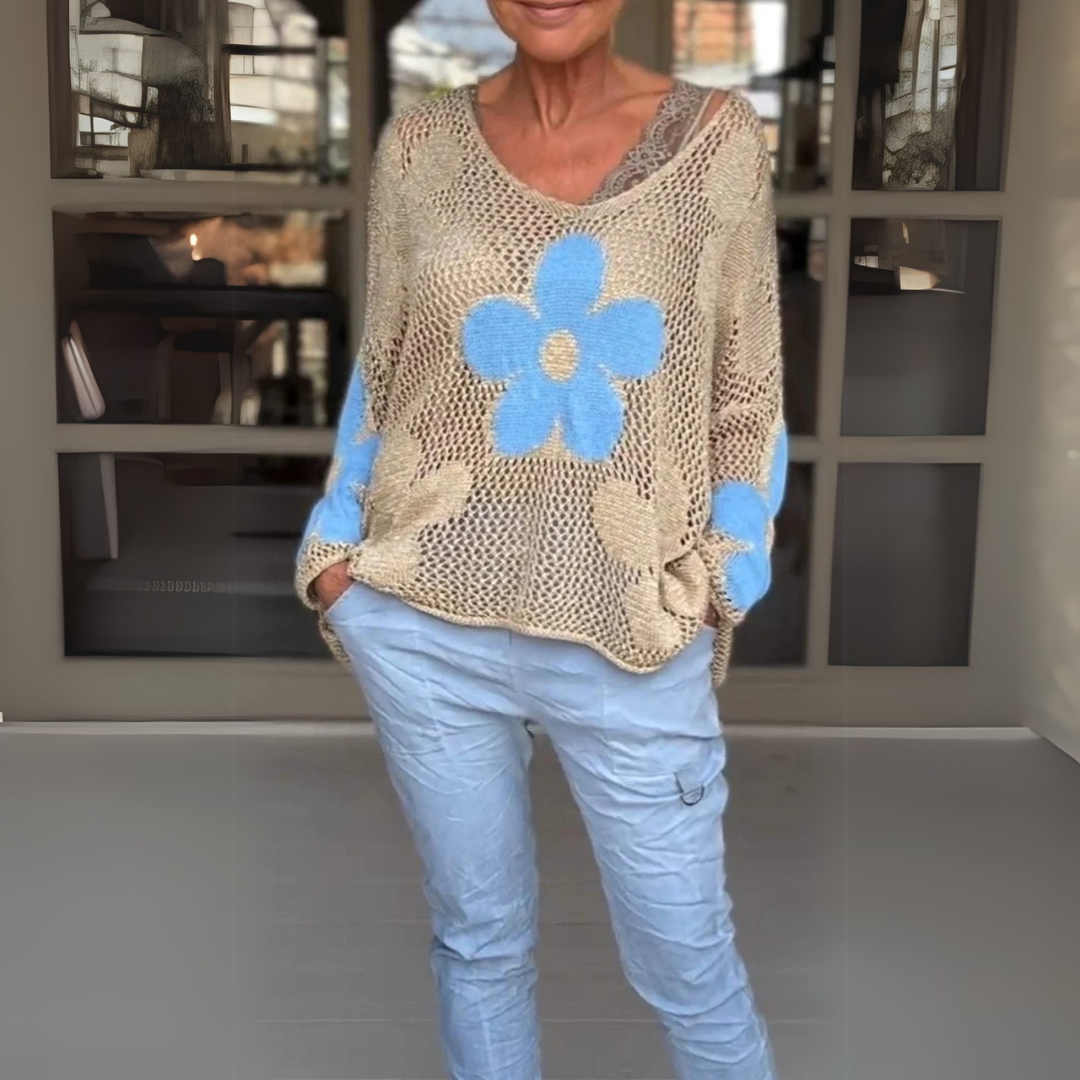 Mari | Strikket bluse med v-hals og blomstermønster