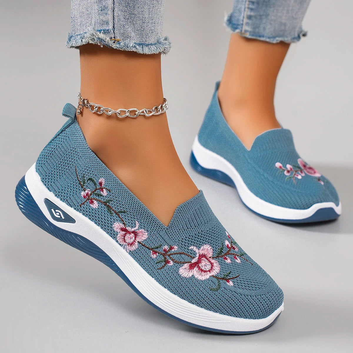 Sierra | Orthopedic spring shoes with floral embroidery