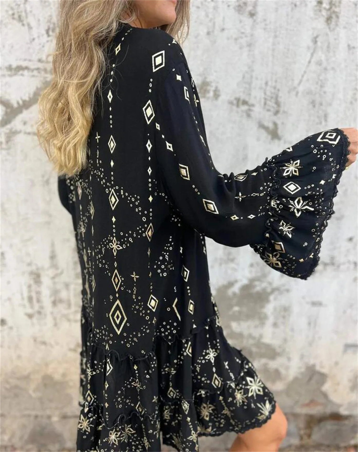 Aurora | Luxury dress with golden pattern