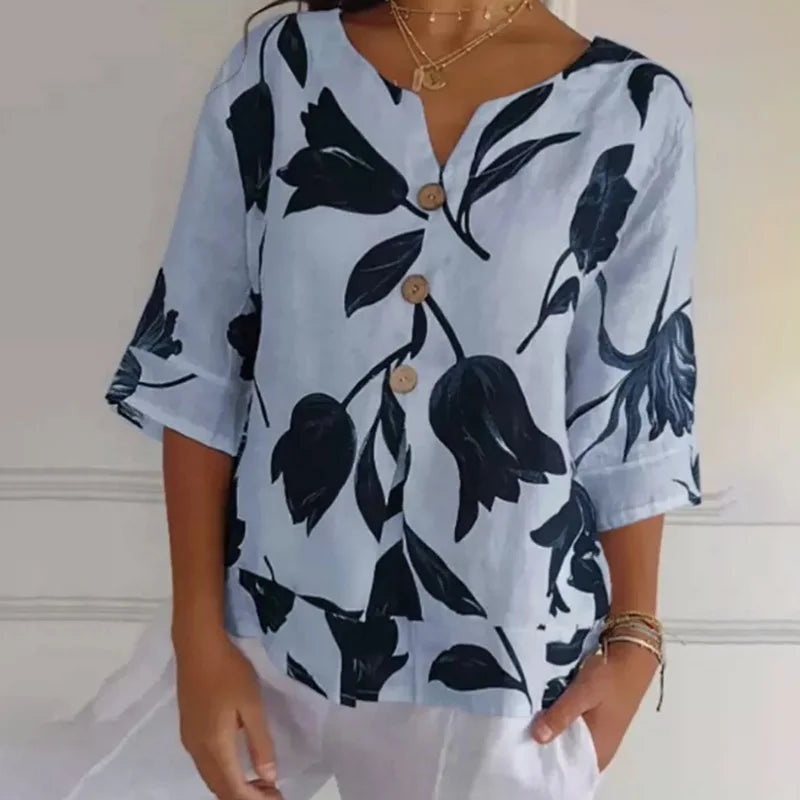 Zoey | Elegant blouse with floral pattern