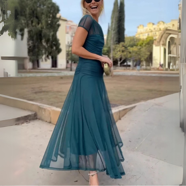 Ziska | Chiffon kjole til hverdag med rund halsudskæring og syninger