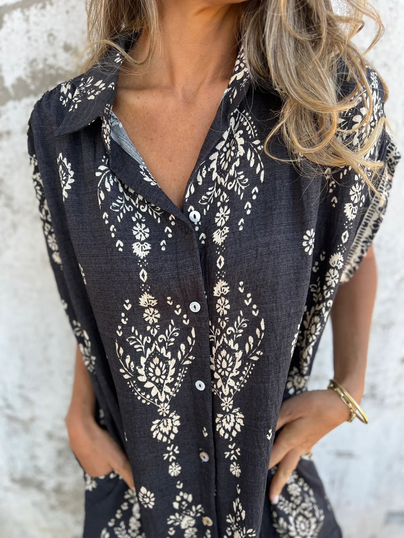 Clarissa | Elegant dress with beautiful pattern
