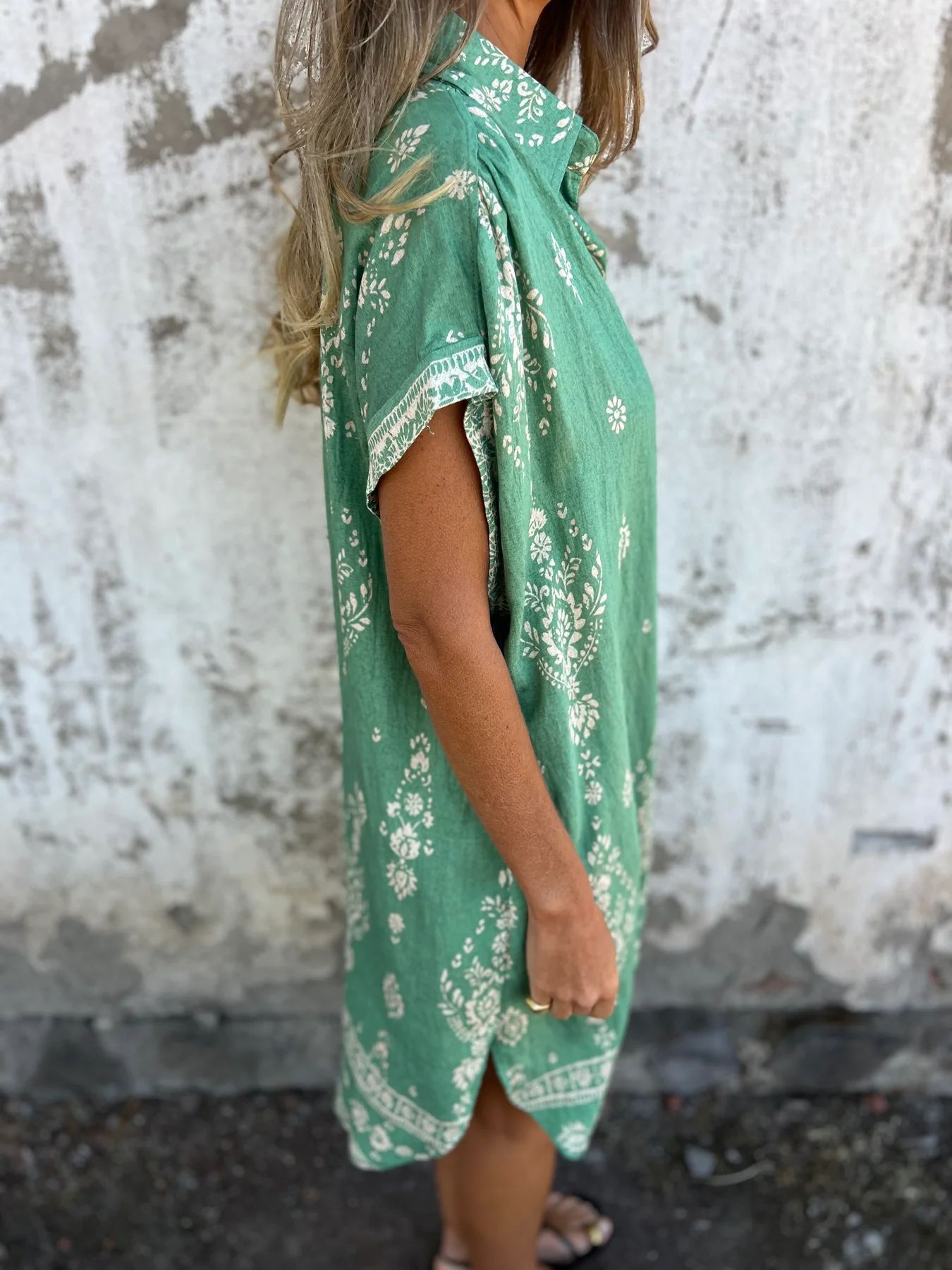 Clarissa | Elegant dress with beautiful pattern